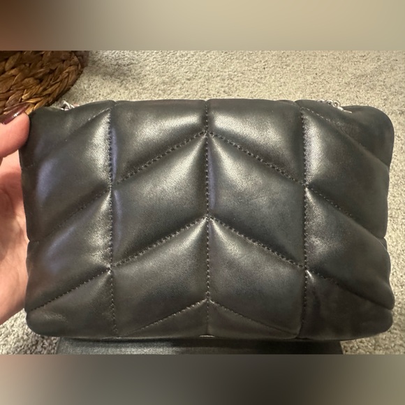 🌸YSL Toy Puffer LouLou🌸 - Picture 9 of 14